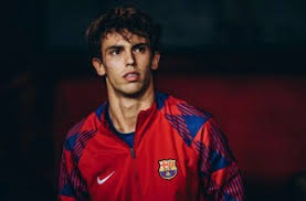 8年5冠赚2亿欧！海港队奥斯卡身价跌至400万欧